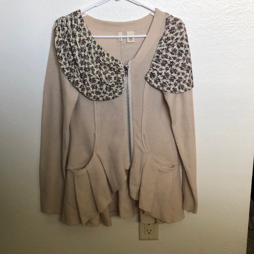 Cute zip up sweater